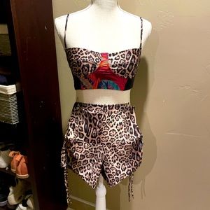 ONZIE SHORTS SPORTS BRA YOGA SET